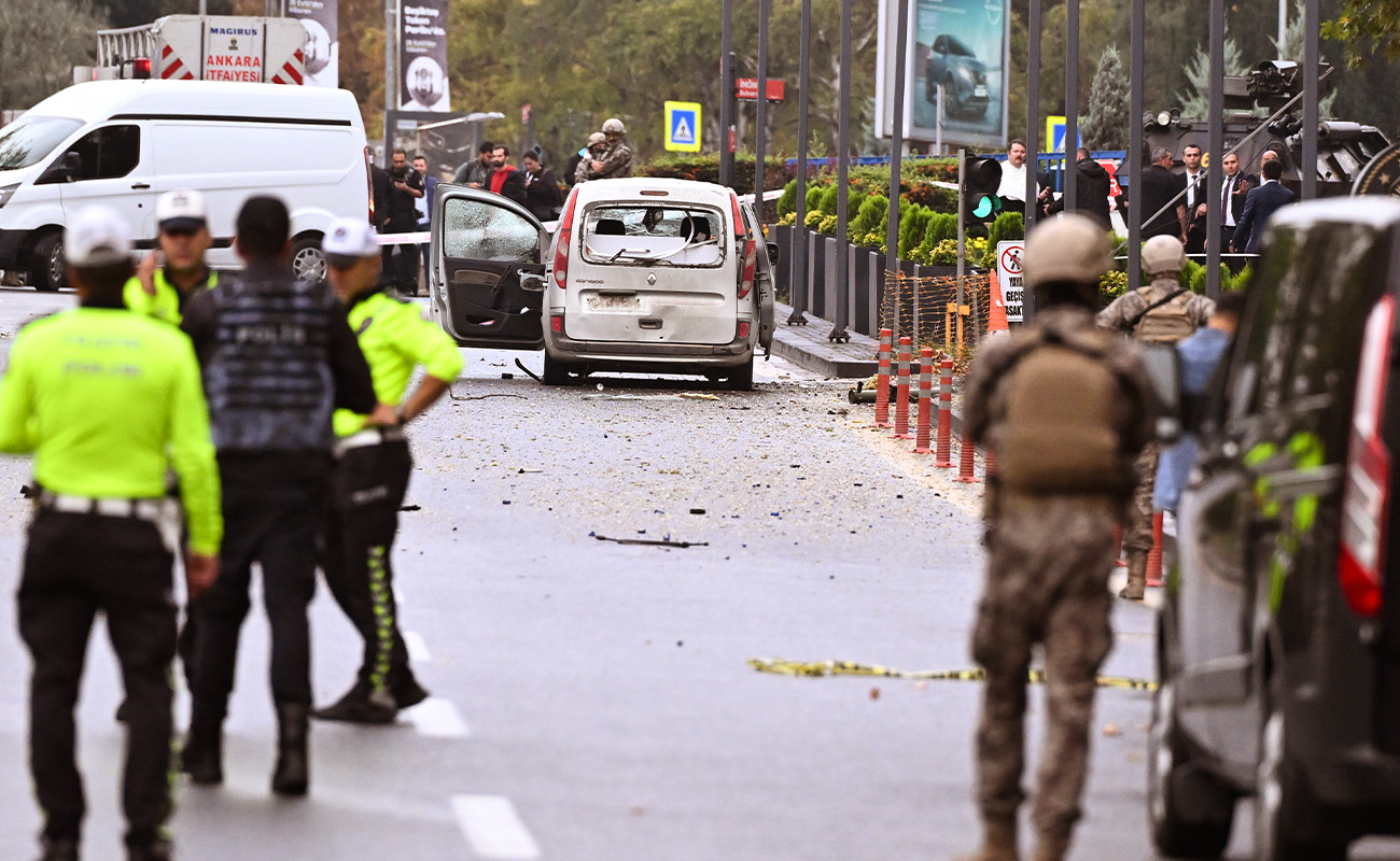 Ankara'da İçişleri Bakanlığına bombalı saldırı