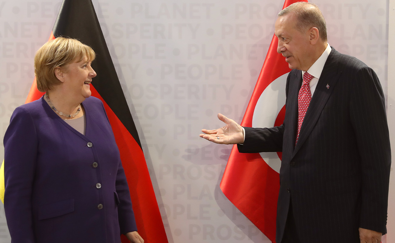 Merkel: Erdoğan'a 'dikkat et, onların başbakanı benim' dedim